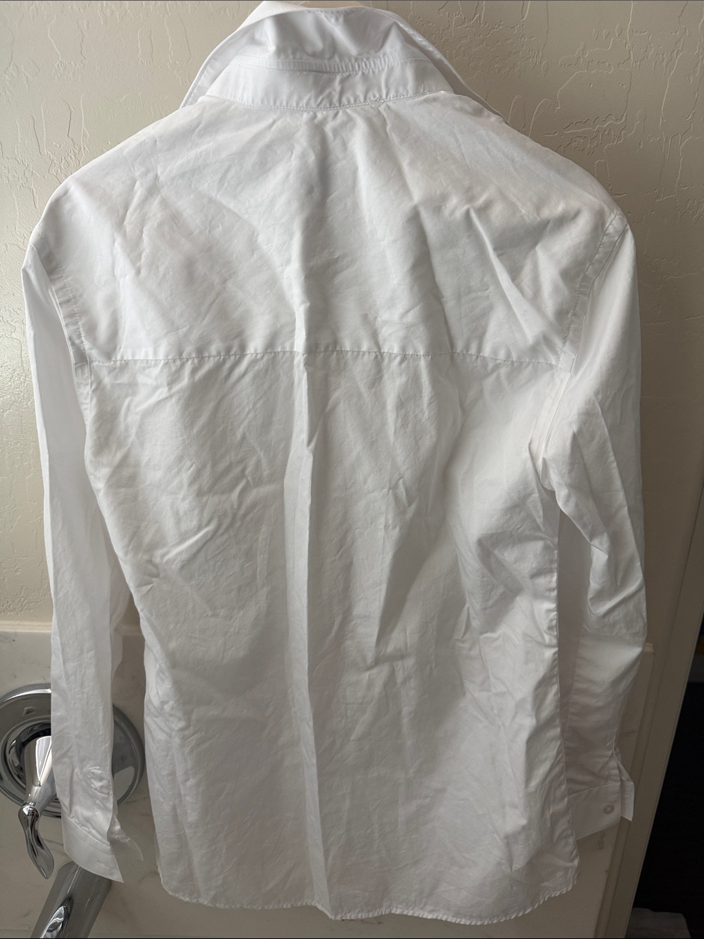 Kkoncept Shirt With Red Lip Collar Embroidery — image 2 of 6